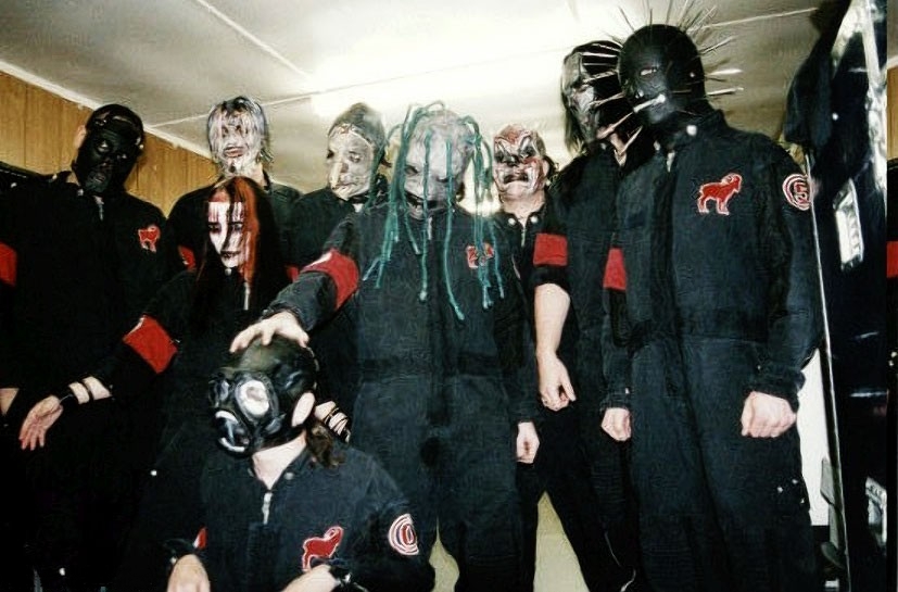 С выходом каждого нового альбома музыканты Slipknot видоизменяли свои комби...